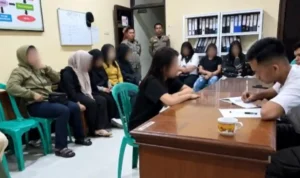 pramuria-dari-warung-remang-remang-diamankan-di-kuansing